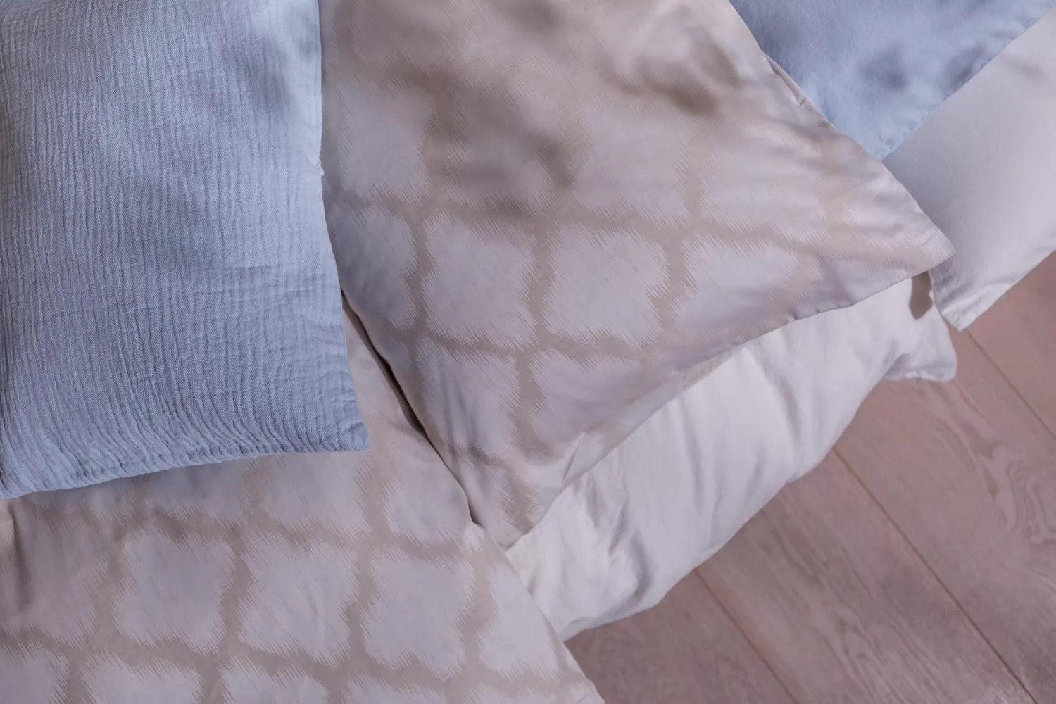 Vandyck Purity Napoli dynetrekk 140x200 cream rutemønster