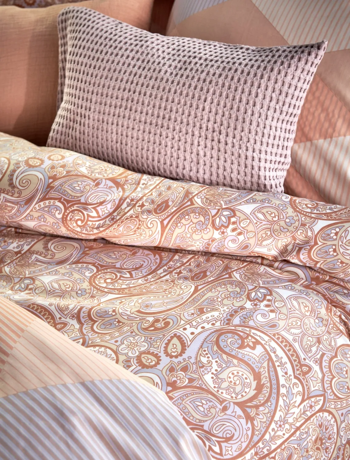 Vandyck Happy Fever dynetrekk apricot blush paisley