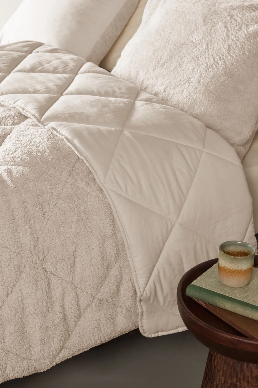 Ambiante Plush Lazy dyne sand 140x200 cm myk