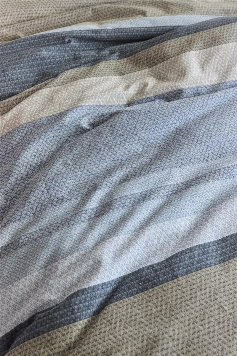 Beddinghouse Jorren dynetrekk 260x200 blågrå striper