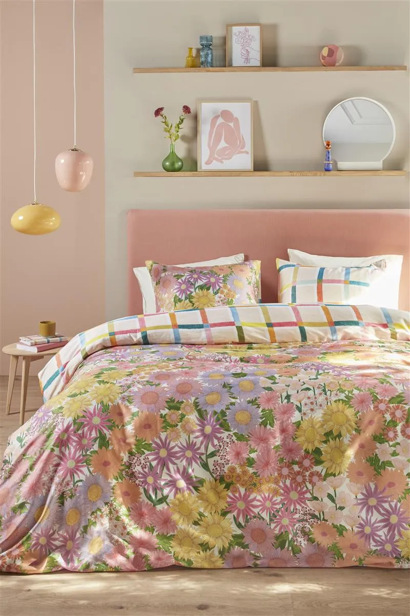 Oilily Lucia sengetrekk multi 140x200 blomster sateng