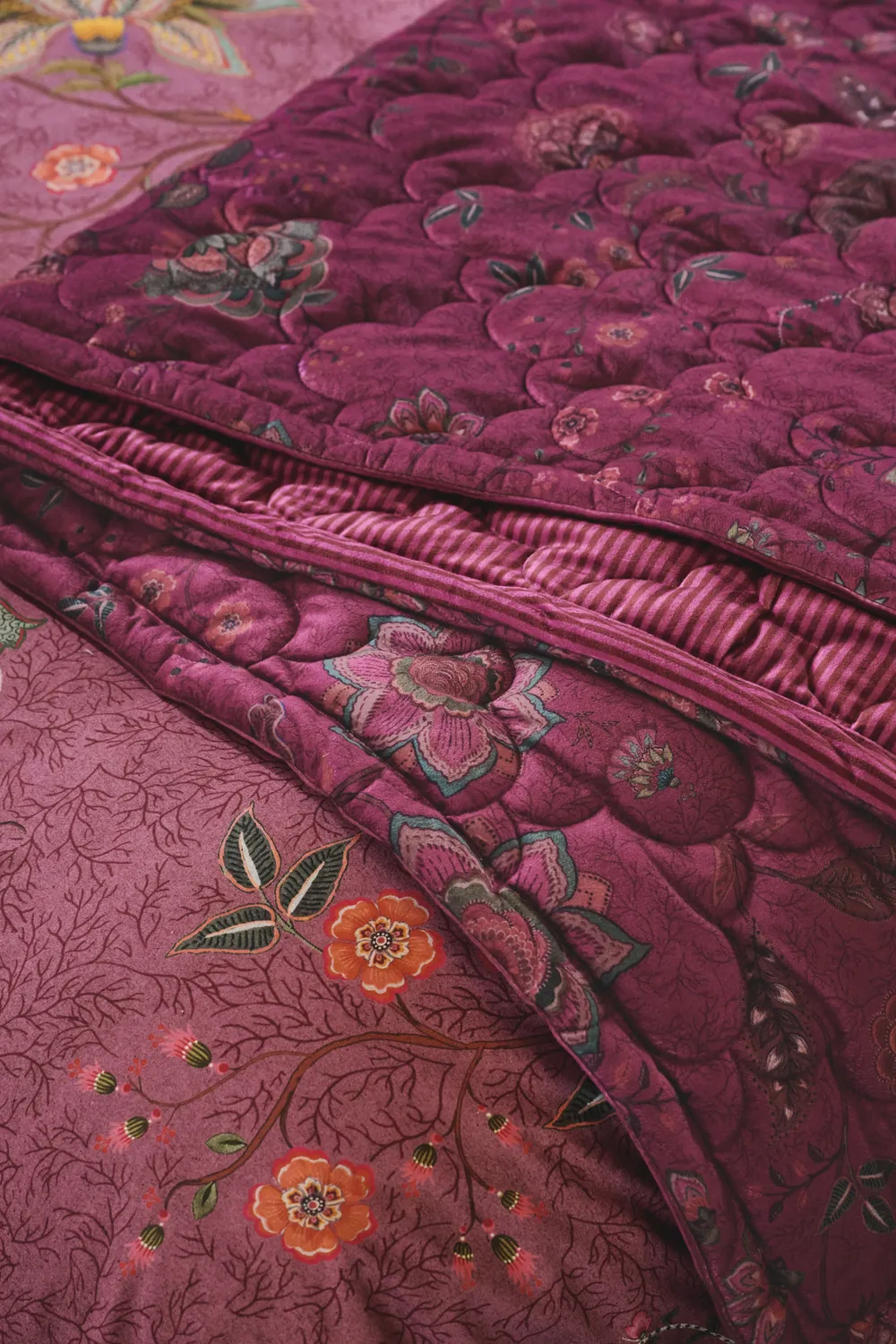Pip Studio Mumbai Morning sengeteppe 180x260 rosa fløyel