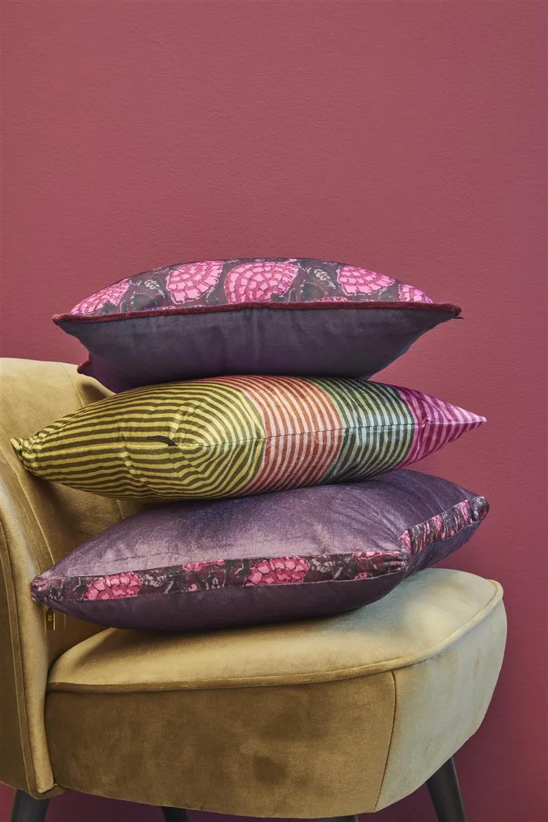 KAAT Amsterdam Boline pyntepute 40x60 aubergine velvet