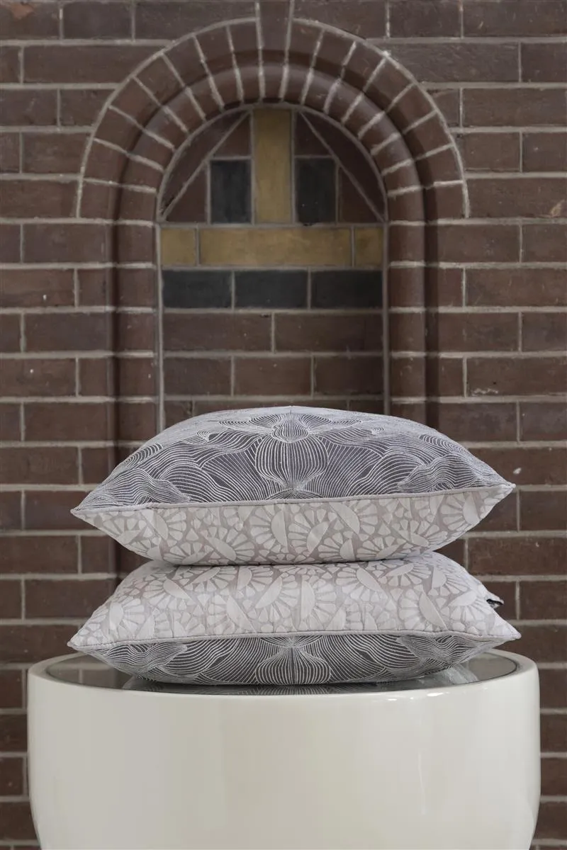 MOOOI Techno Bee Square pyntepute 50x50 cm lyslilla silke