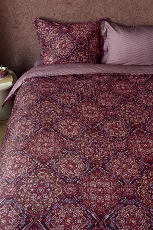 Pip Studio Il Mosaico dynetrekk 260x200 mørk rød børstet