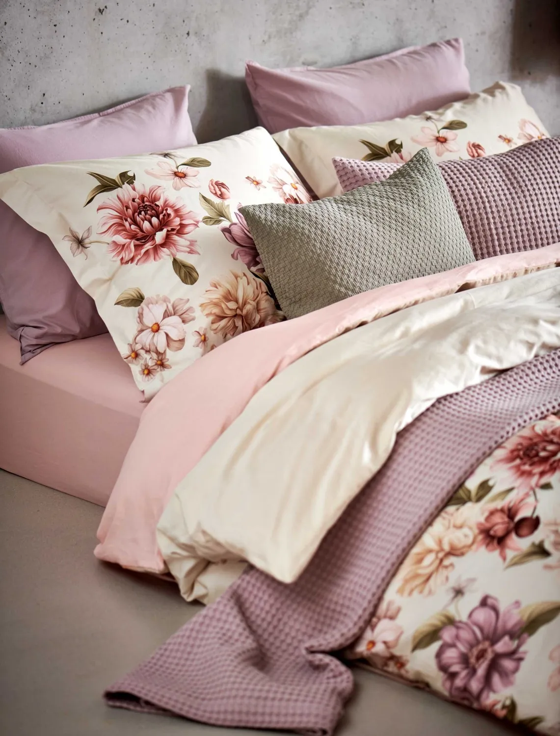 Vandyck Harmony dynetrekksett 200x200 cream tan blomster sateng