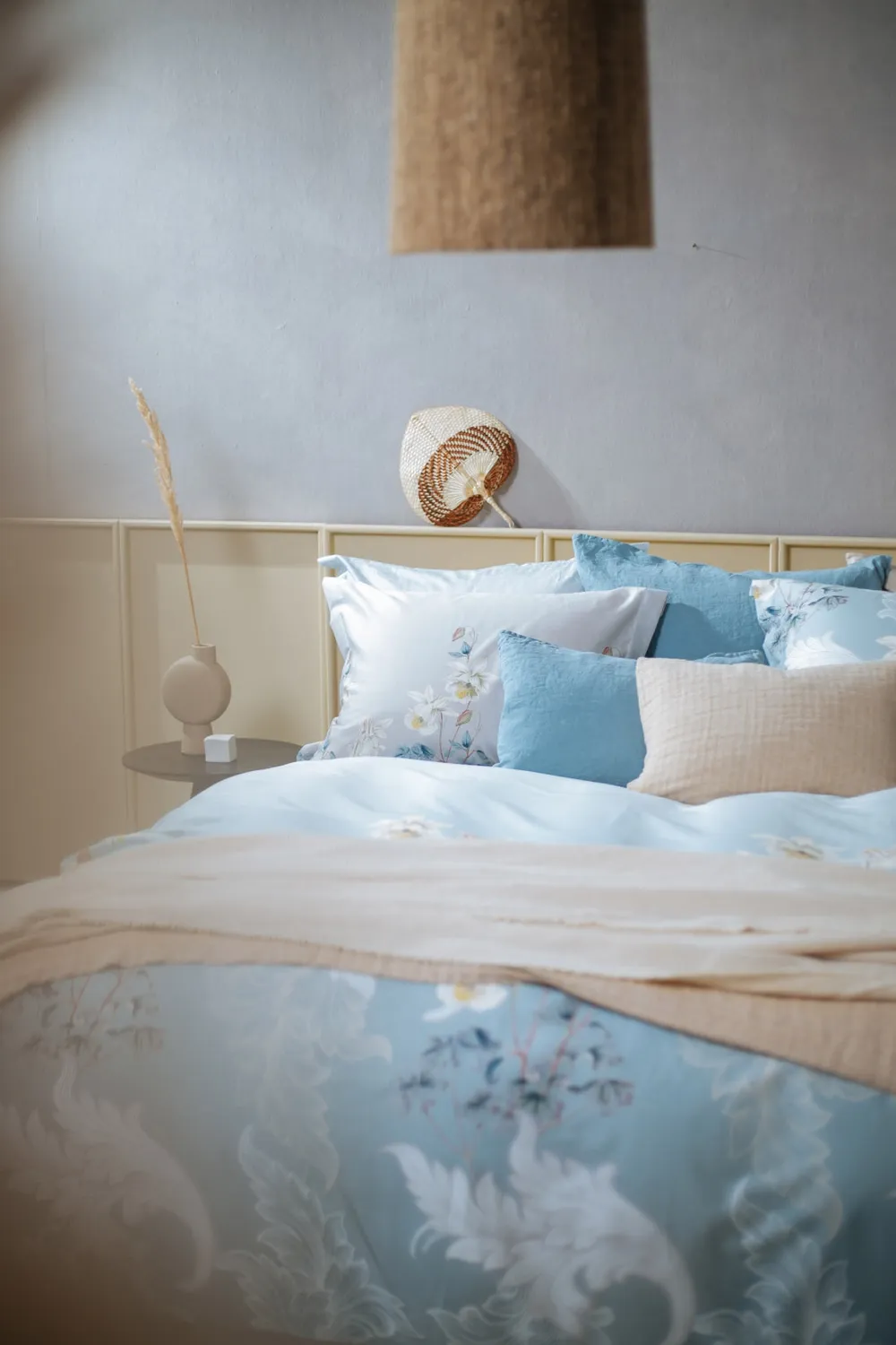 Vandyck Serena dynetrekk pearl blue sateng