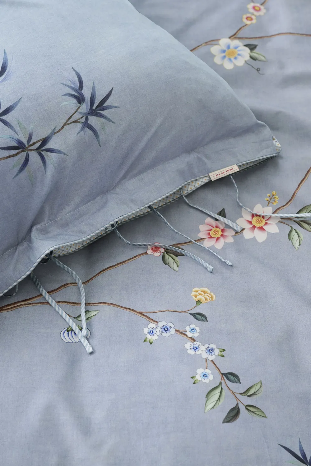 Pip Studio Bamboo Blossom dynetrekk lyseblått putetrekk crisp