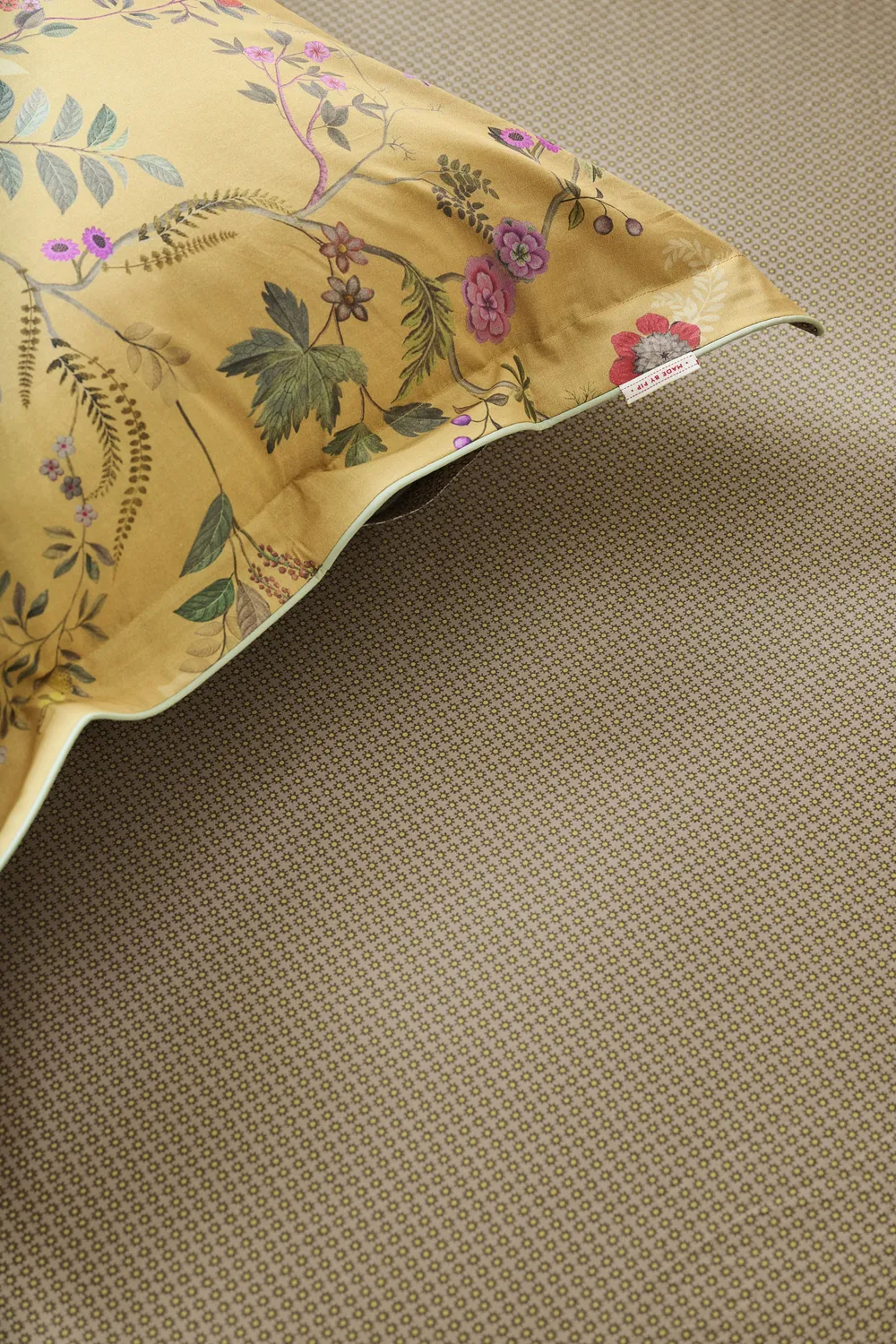 Pip Studio Twinkle Star laken 90x200 gul khaki stjernemønster