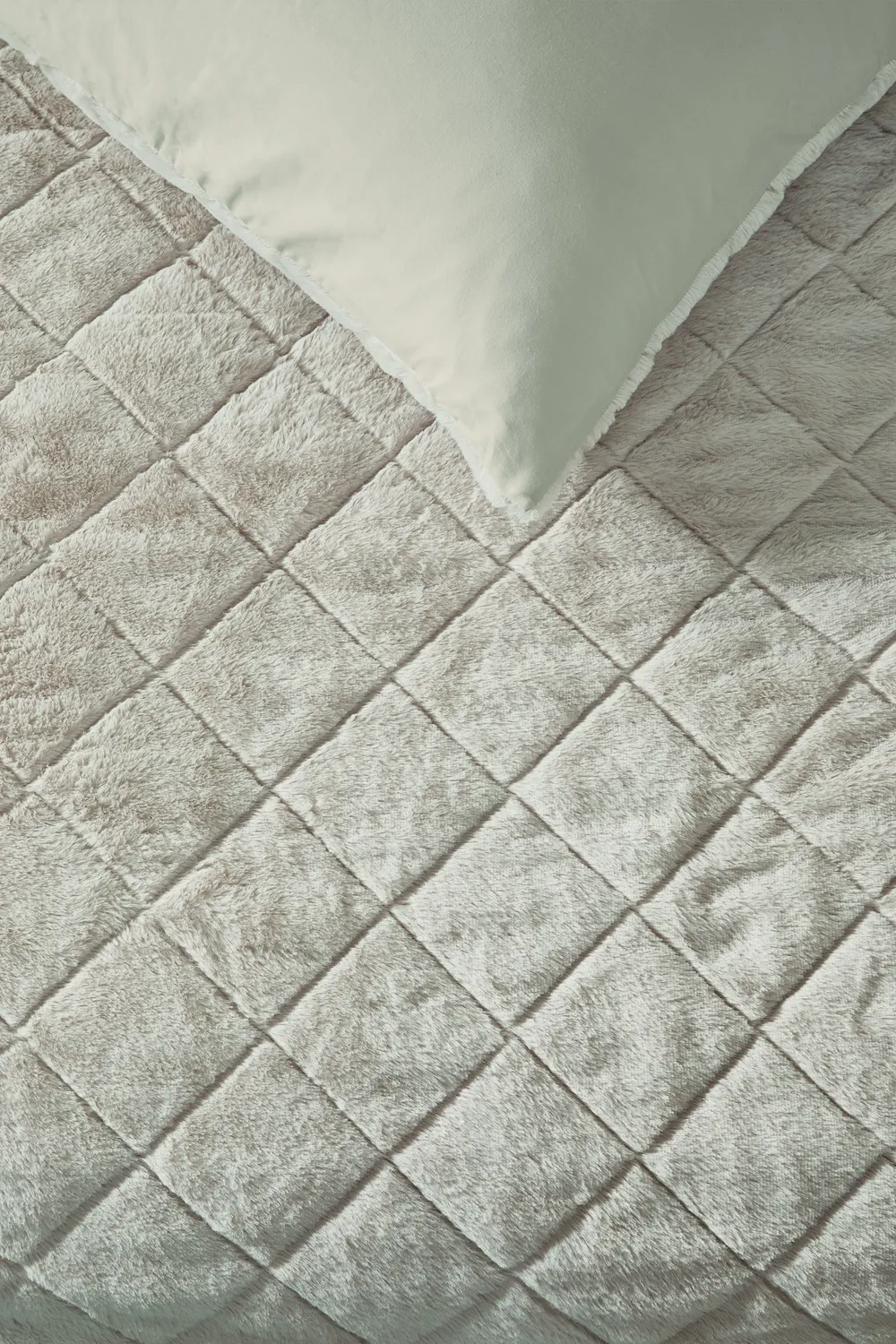 Rivièra Maison Dreamfur dynetrekk 140x200 sand myk plysj