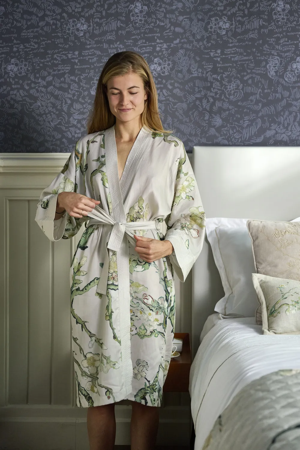Beddinghouse Van Gogh Almond Blossom badekåpe L/XL sand lyocell