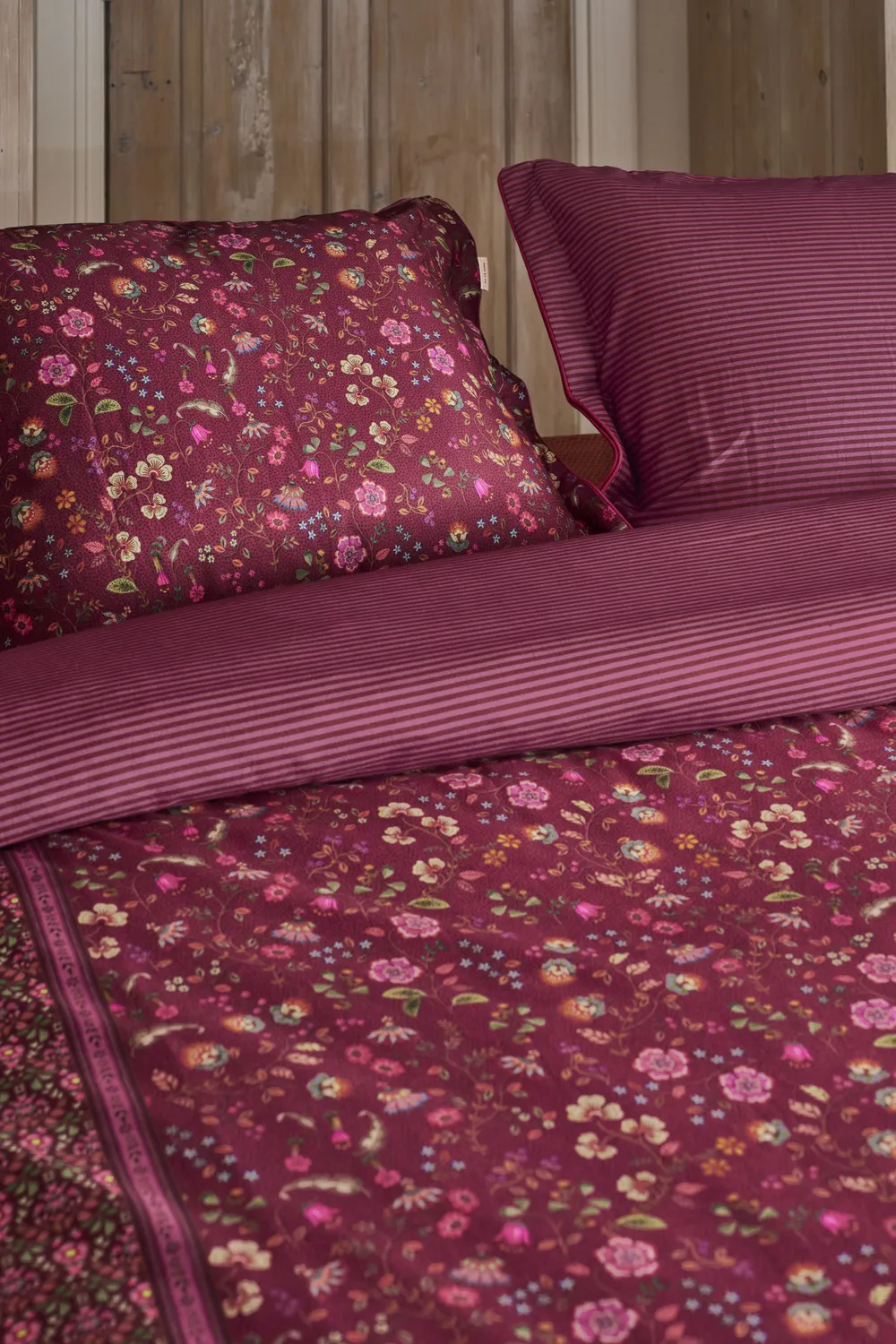 Pip Studio Flora Bangalore dynetrekk 140x200 mørkerosa