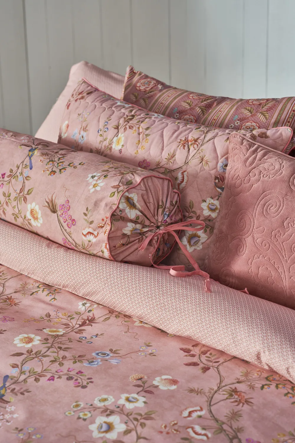 Pip Studio Lotus Lullaby pyntepute 45x70 rosa bomull