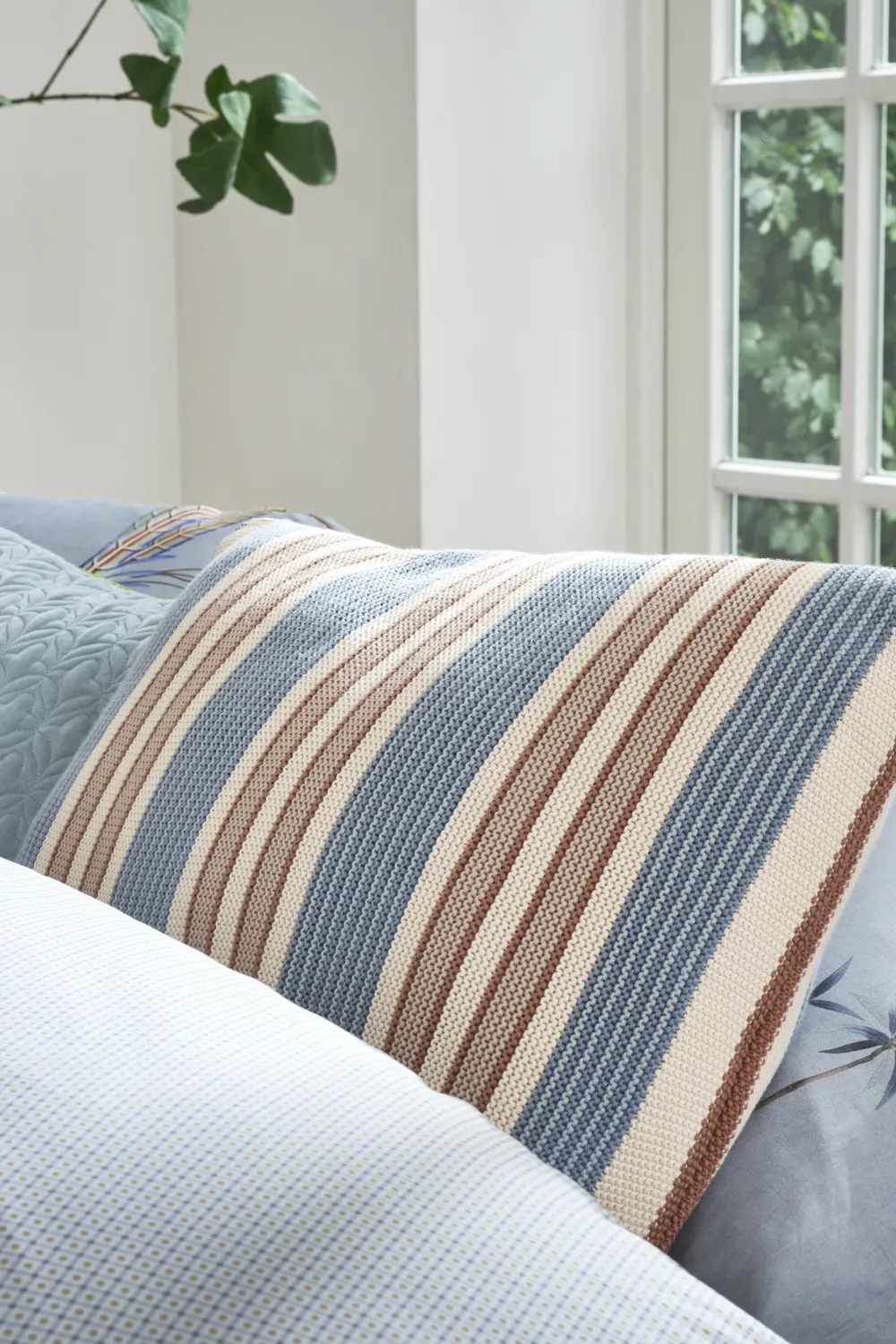 Pip Studio Bonsoir Combistripe pyntepute 40x60 cm blå stripet