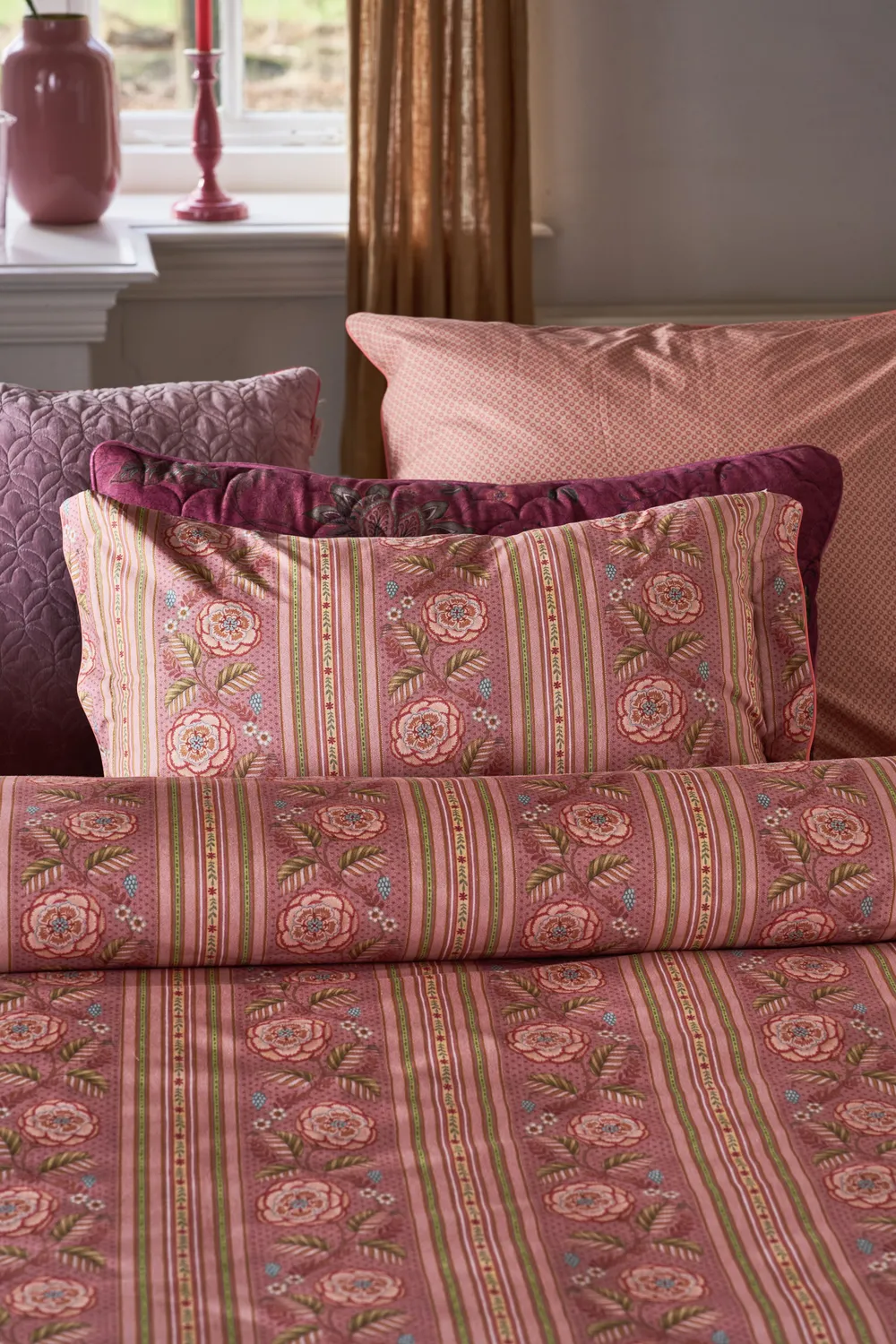 Pip Studio Rosa Rani pute 35x60 rosa