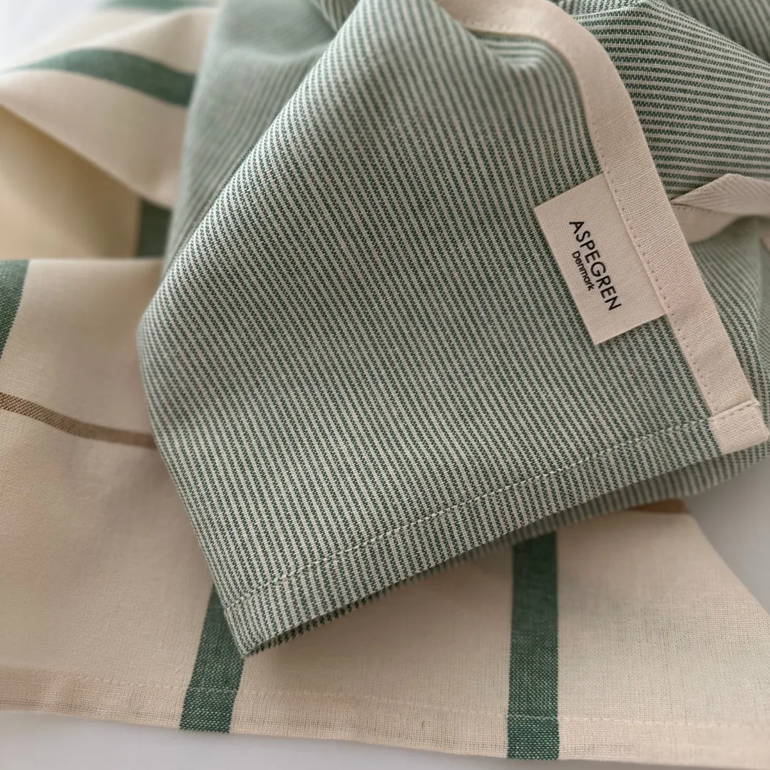 Aspegren Denmark Pinstripe kjøkkenhåndkle Spinach 50x70 cm økologisk