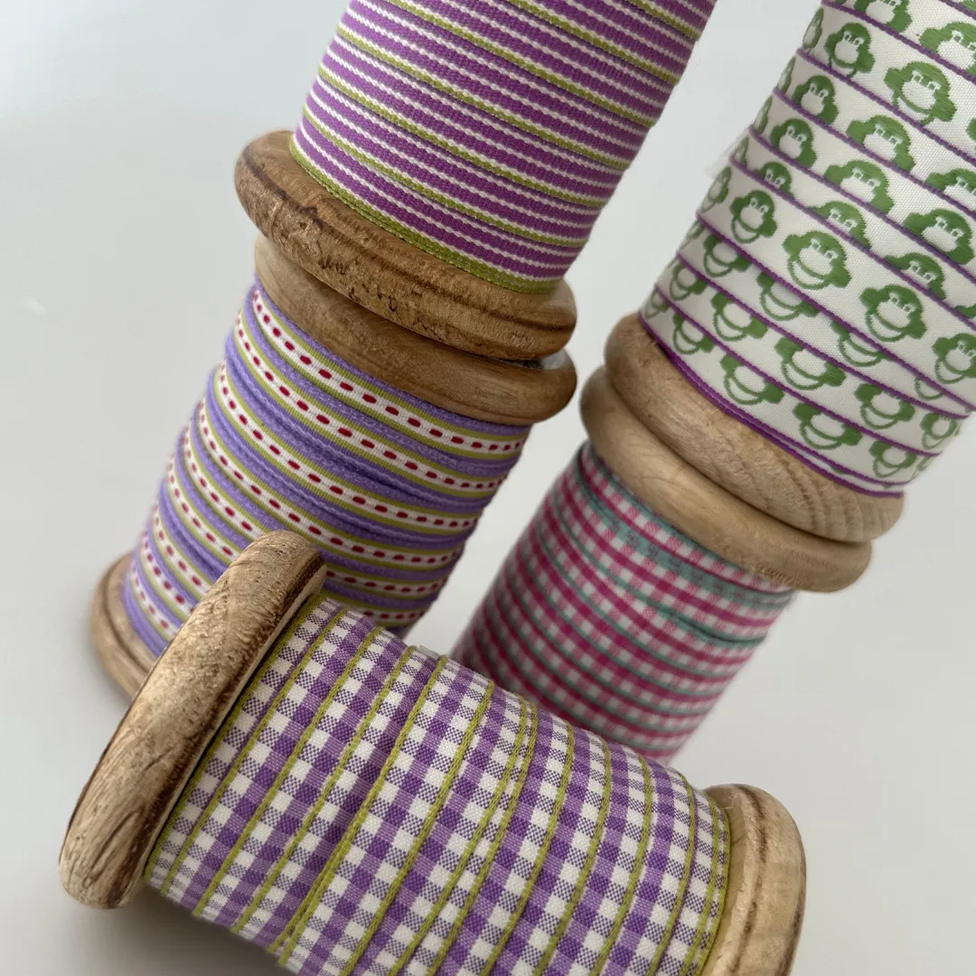 Aspegren Denmark Stripe pyntebånd lilla 1 cm 25 m bomull