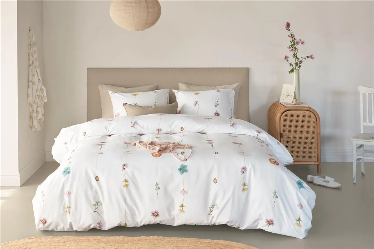 Marjolein Bastin Blooming sengetrekk 140x200 cm blomstret