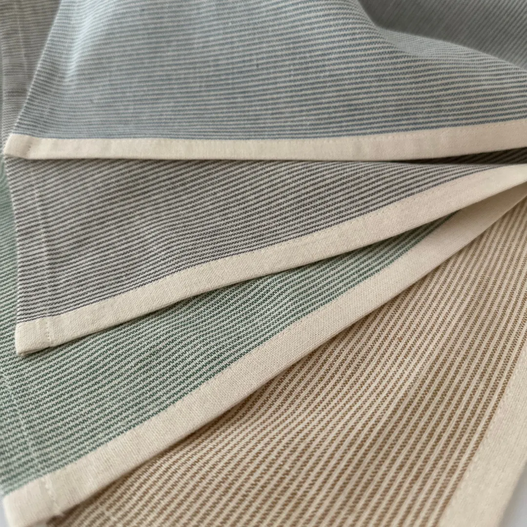 Aspegren Denmark Pinstripe kjøkkenhåndkle Spinach 50x70 cm økologisk