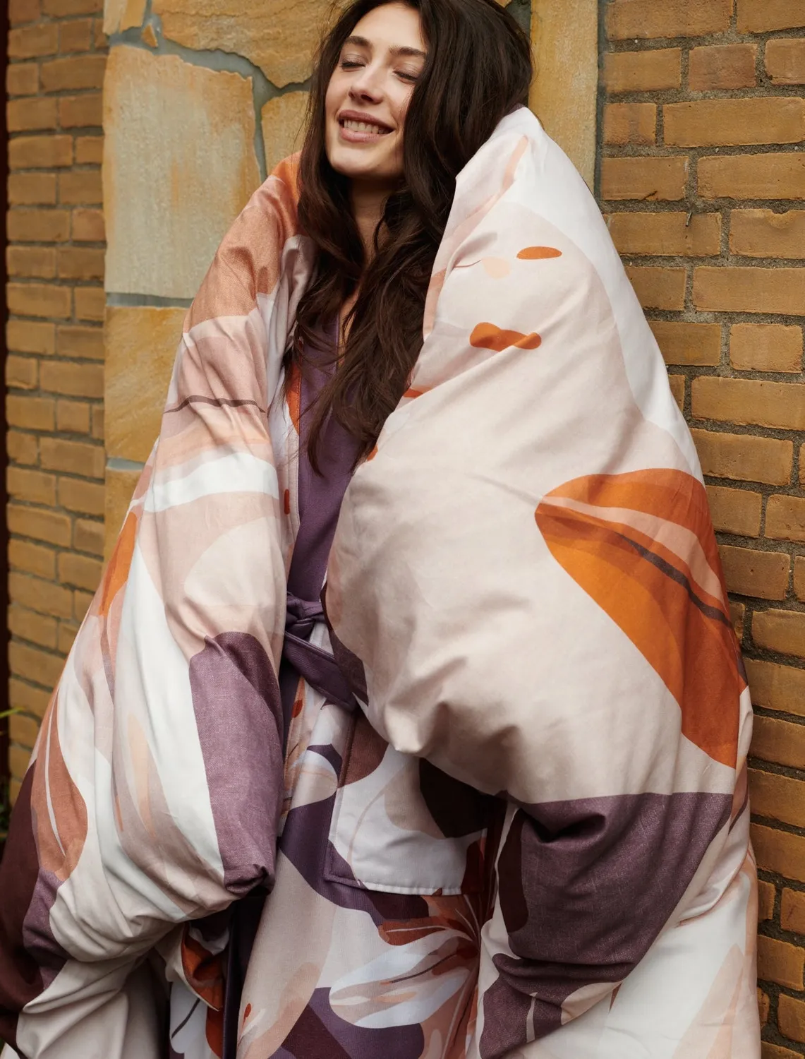 Vandyck Amber Lily dynetrekksett multi – blomstret sateng