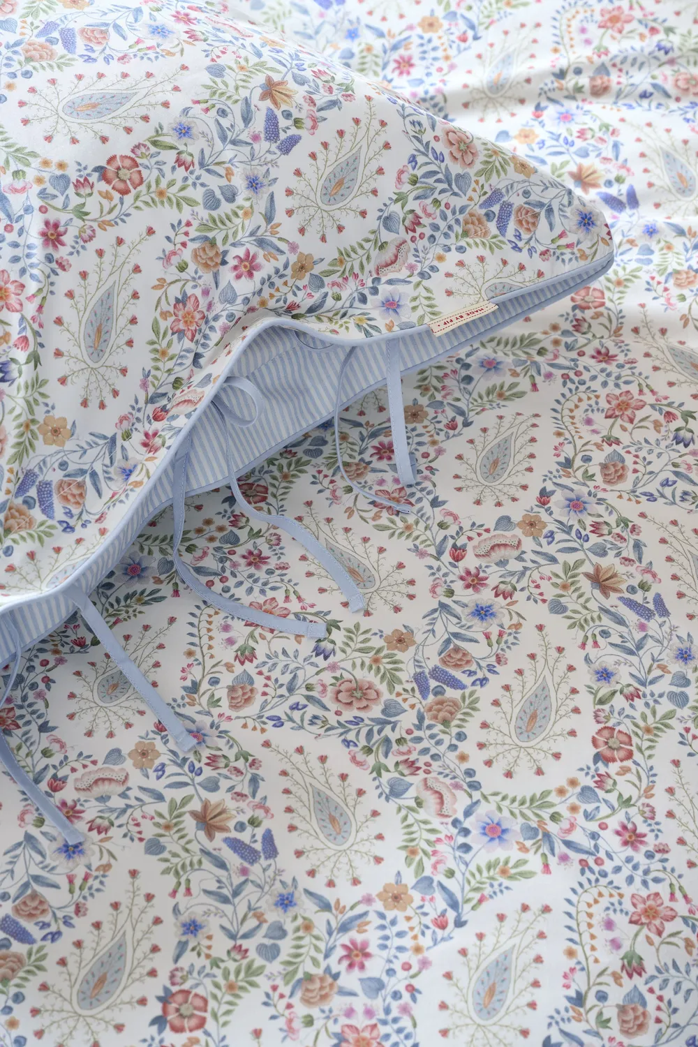 Pip Studio Kairi Bloom dynetrekksett 140x200 lyseblått