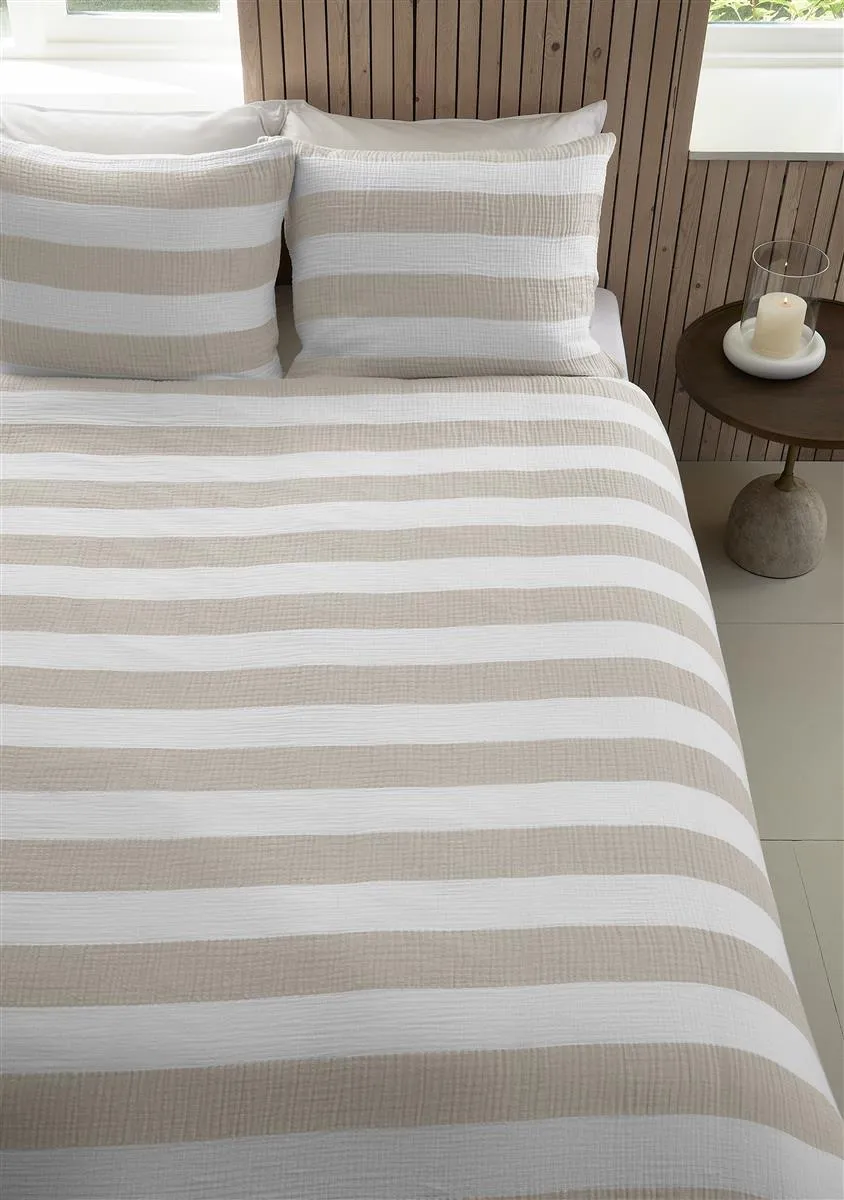 Rivièra Maison Striped dynetrekk 200x200/220 +2 putevar sand