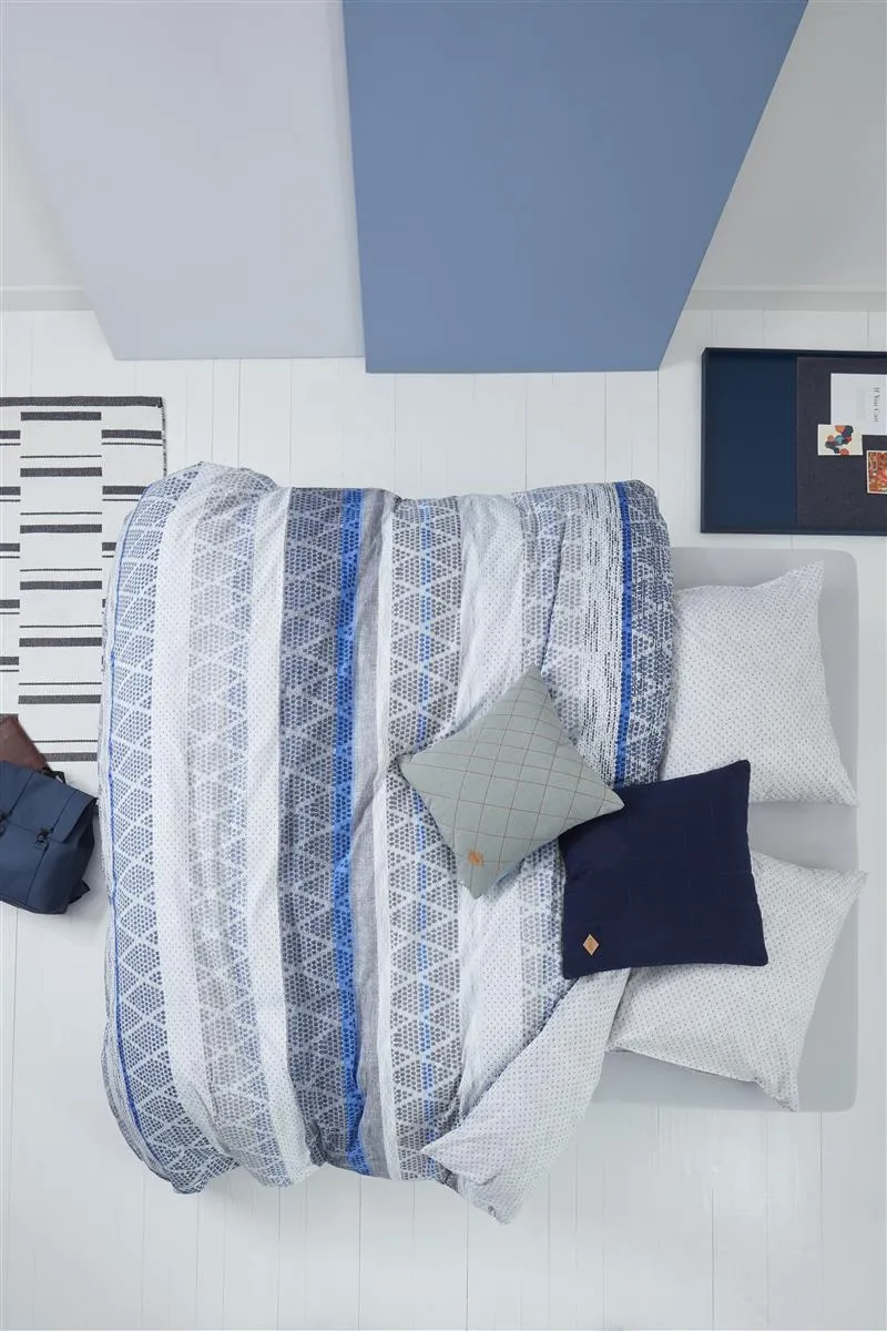 Oilily Marshmallow pyntepute 45x45 rød quiltet