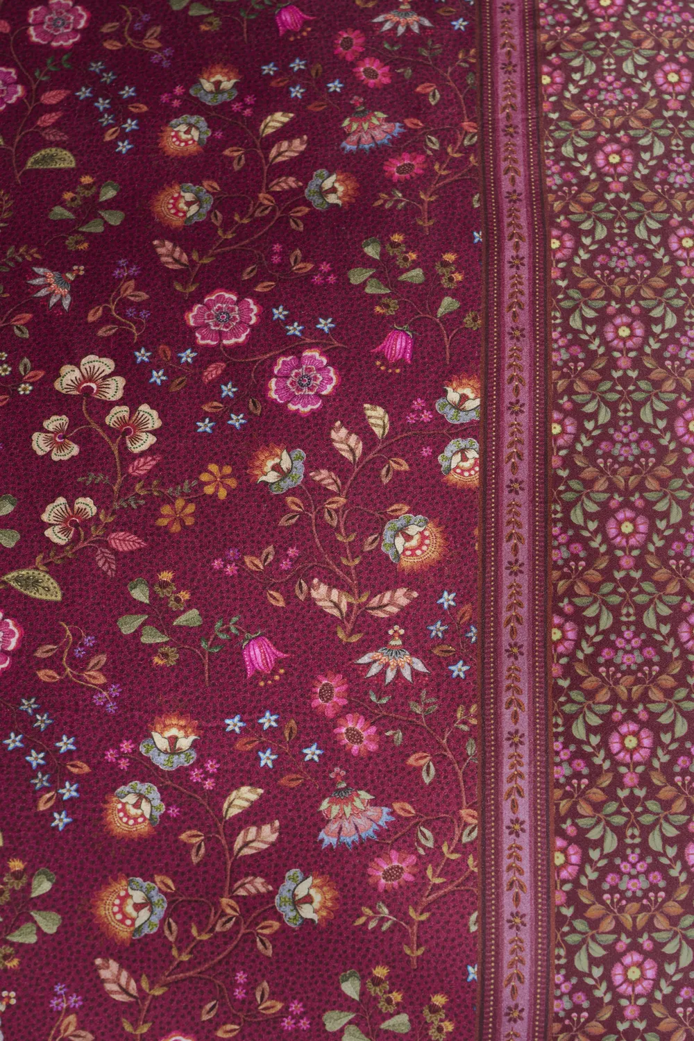 Pip Studio Flora Bangalore dynetrekk 140x200 mørkerosa