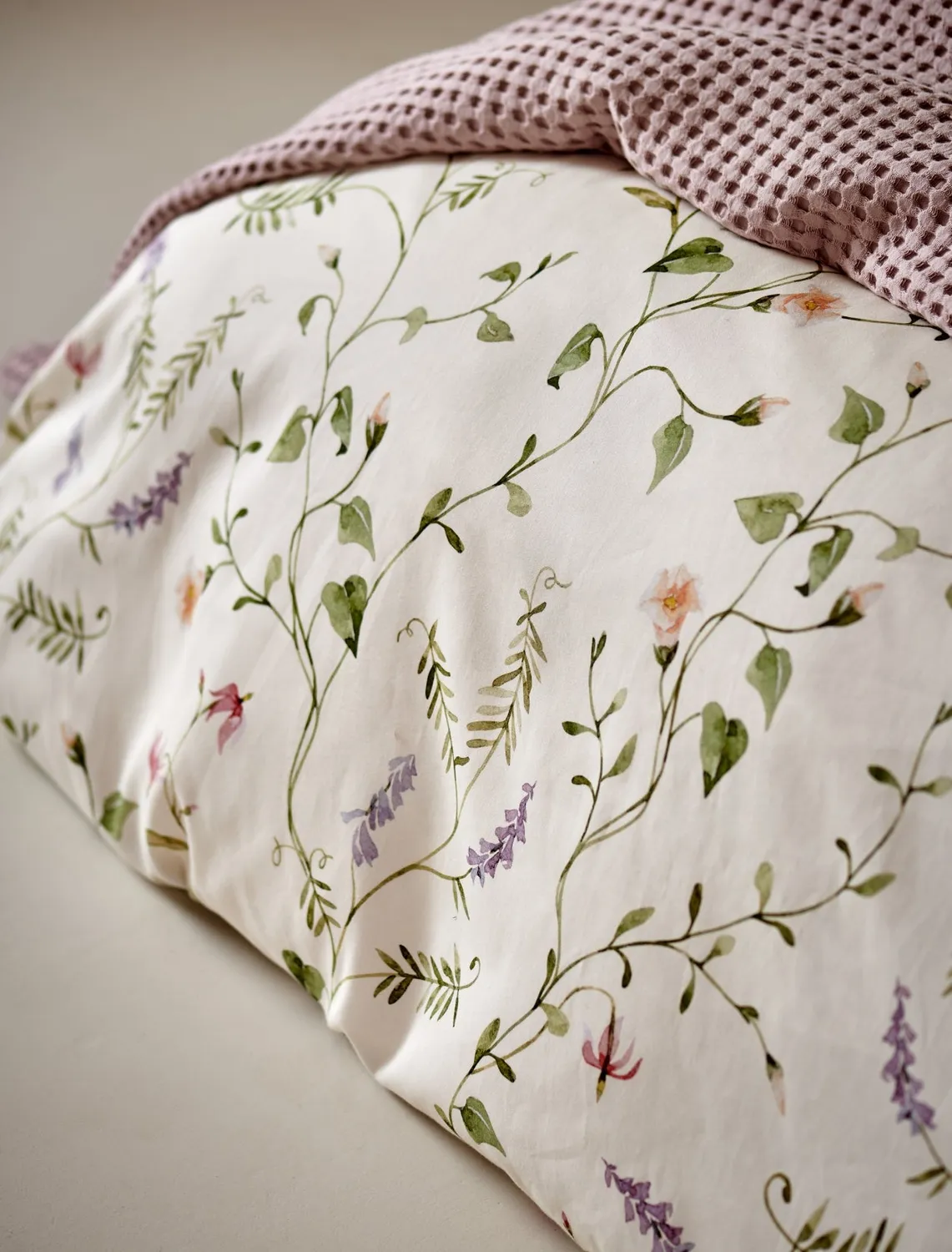 Vandyck Virella sengetøysett cream tan 140x200/220 sateng blomster