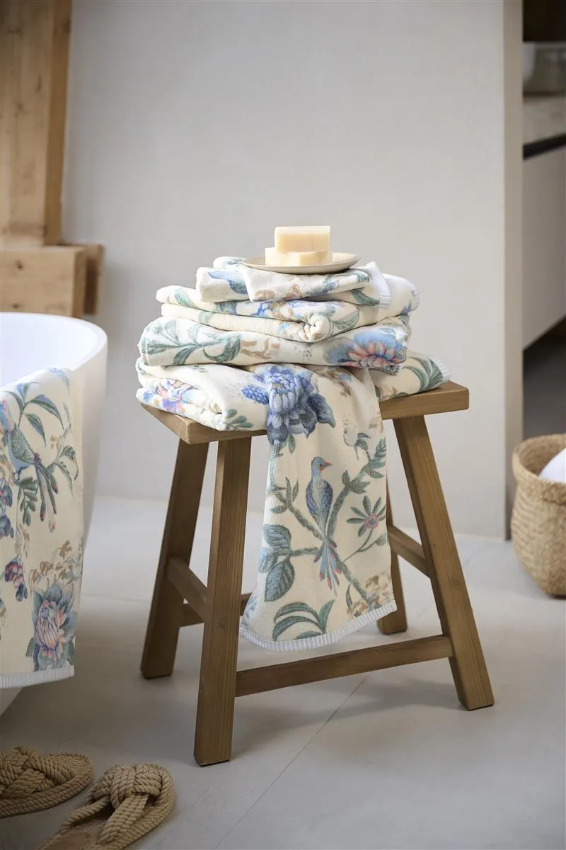 Pip Studio Secret Garden badehåndkle 70x140 hvitblått
