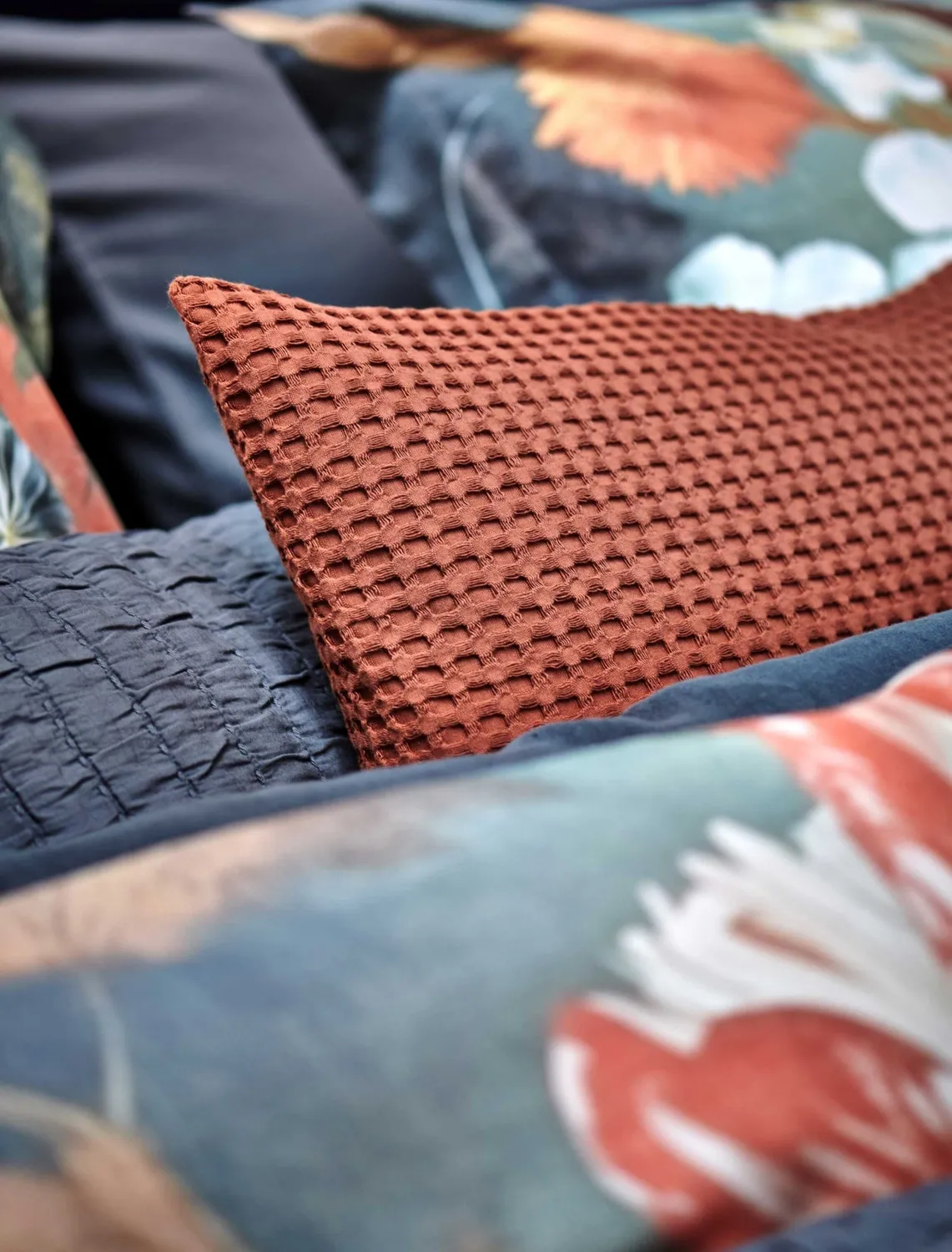 Vandyck Home Pique sengeteppe rusty brown bomull