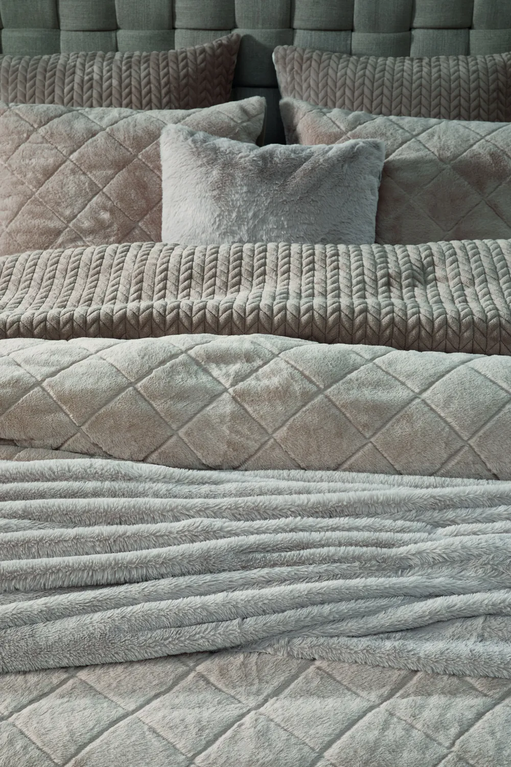 Rivièra Maison Whisper Soft dynetrekk 140x200 taupe fleece