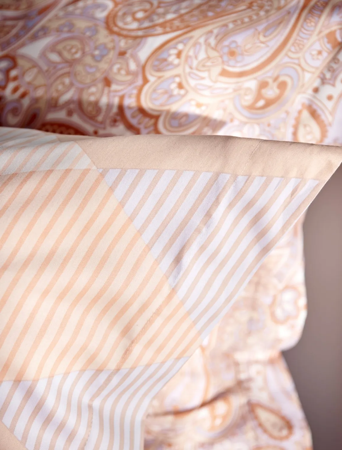 Vandyck Happy Fever dynetrekk apricot blush paisley