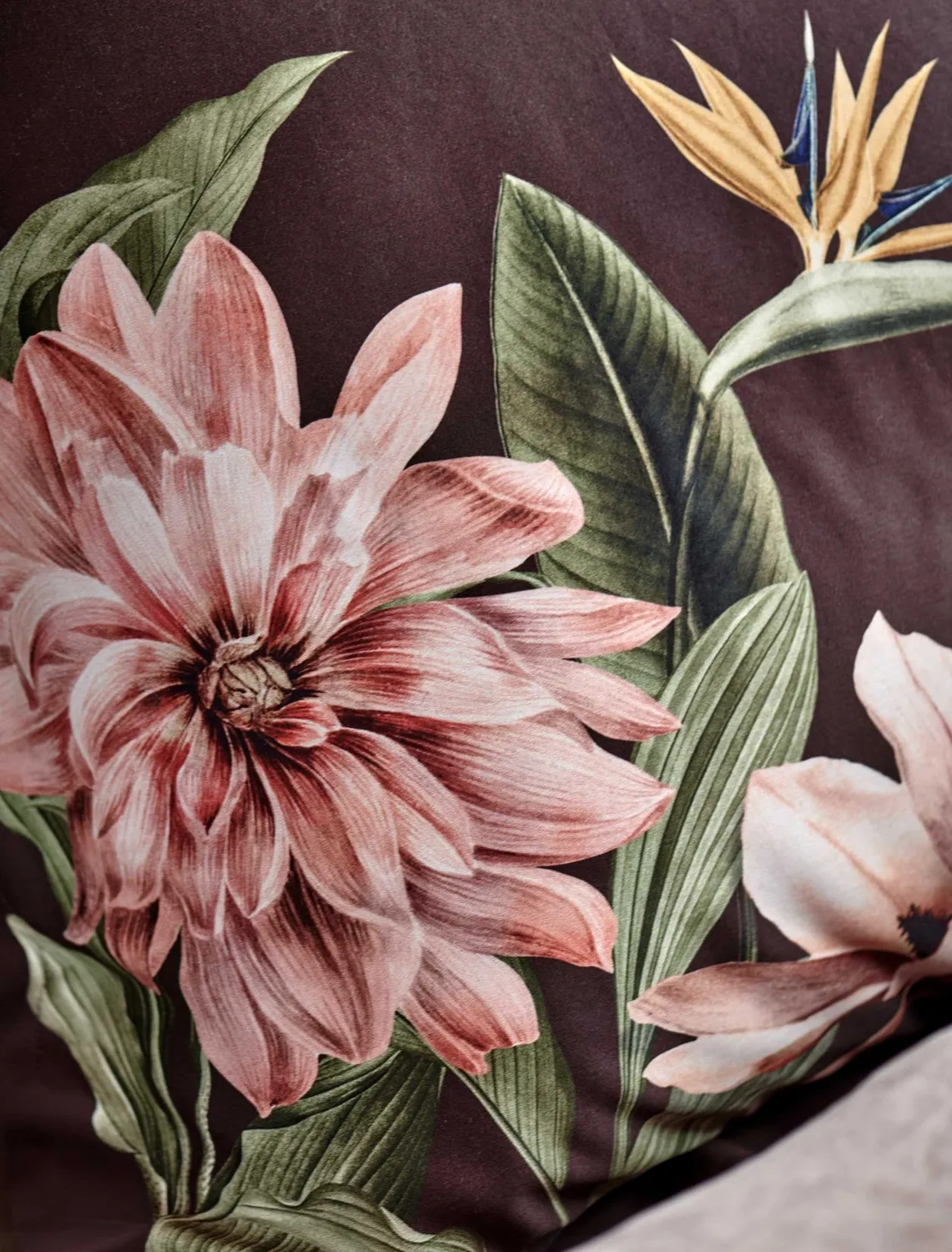 Vandyck Paradise Bloom dynetrekk 140x200 chocolate sateng
