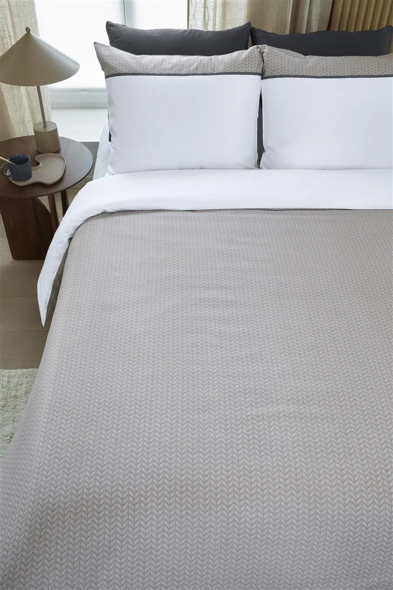 Silvana Gianna sateng dynetrekk 140x200 sand