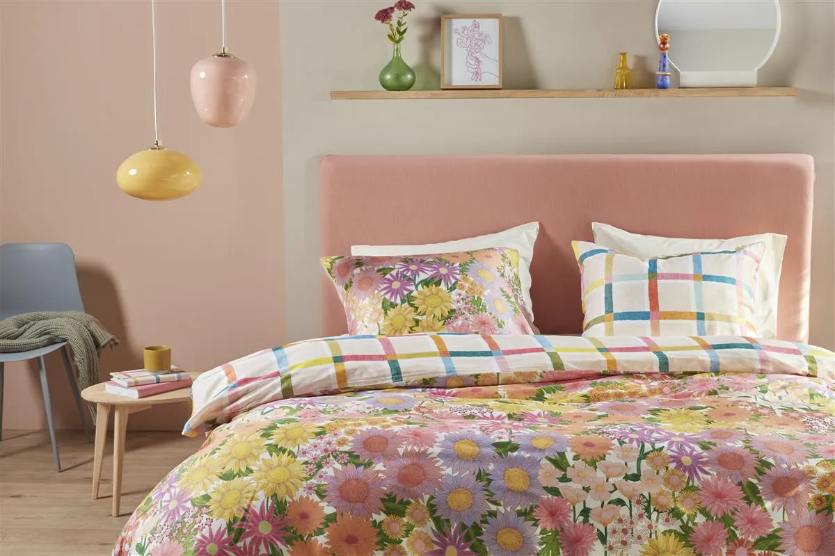 Oilily Lucia sengetrekk multi 140x200 blomster sateng